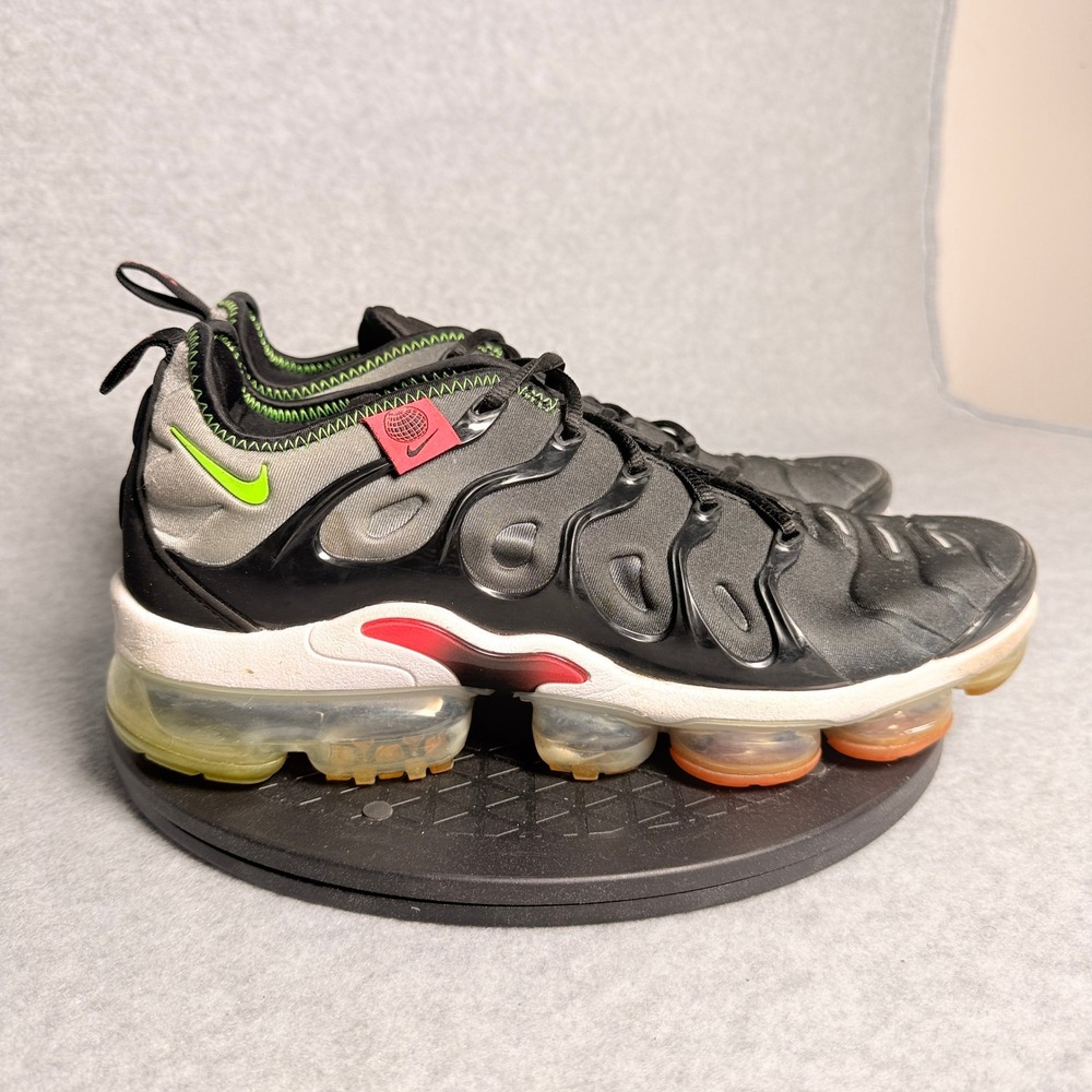 Nike Air VaporMax Plus Worldwide Black Flash Crimson CZ7904-001 Mens 9.5